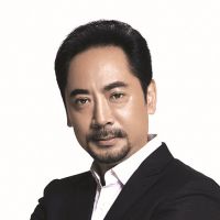 中央广播电视总台《新闻联播》主播